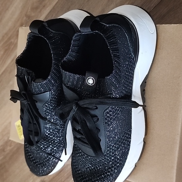 Nurture from dillards sneakers - Picture 3 of 6